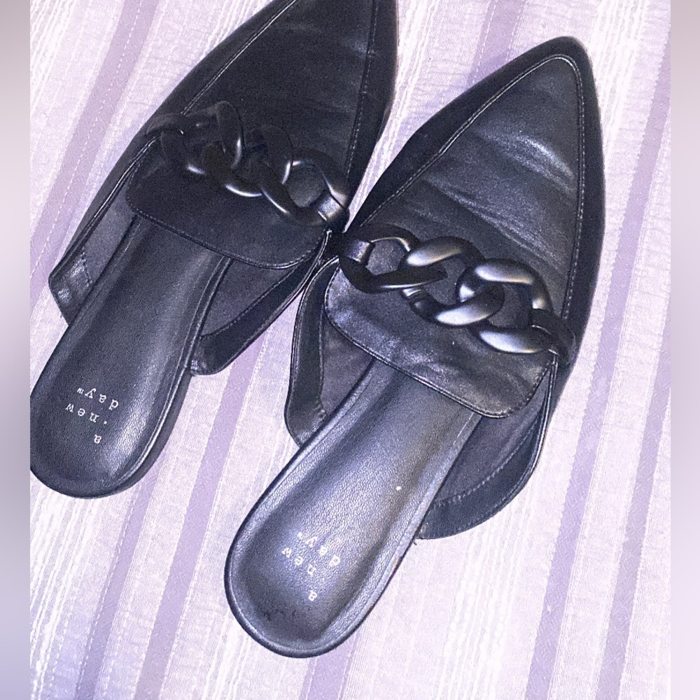 Women’s dress shoes